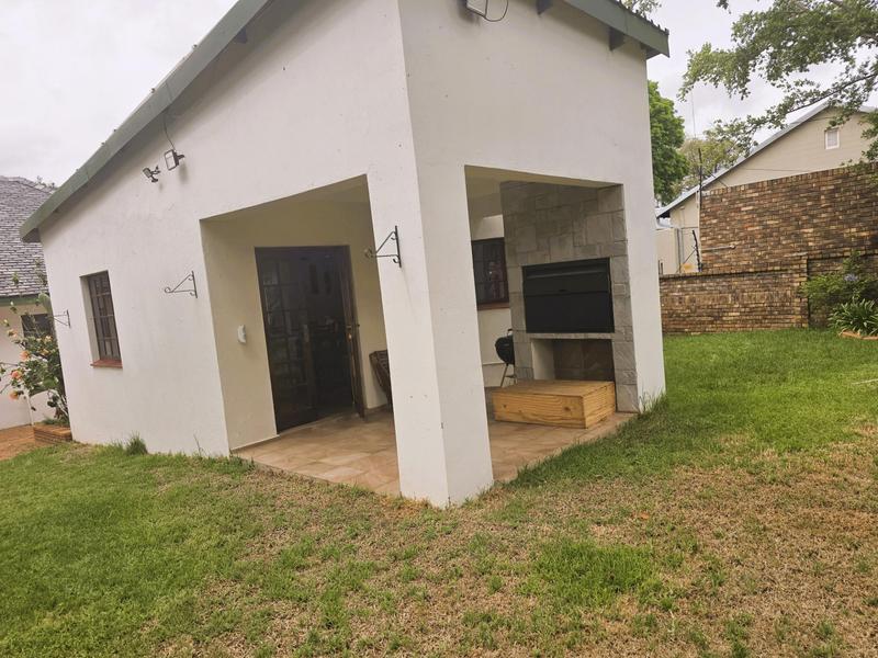 To Let 5 Bedroom Property for Rent in Waterkloof A H Gauteng