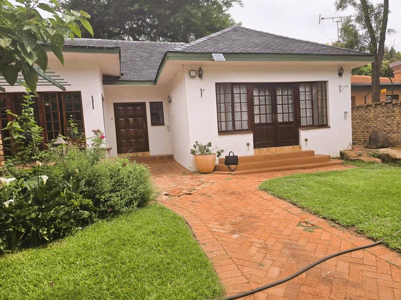 To Let 5 Bedroom Property for Rent in Waterkloof A H Gauteng