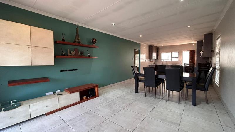 To Let 2 Bedroom Property for Rent in Bedfordview Gauteng