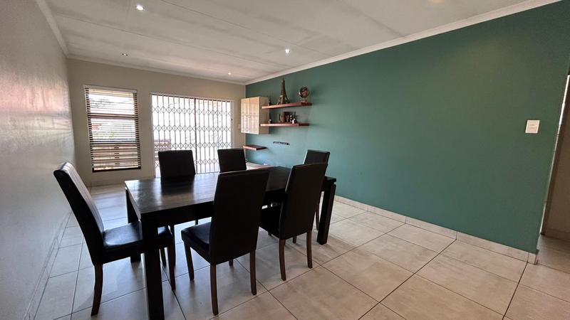 To Let 2 Bedroom Property for Rent in Bedfordview Gauteng