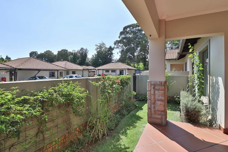 To Let 2 Bedroom Property for Rent in Bedfordview Gauteng