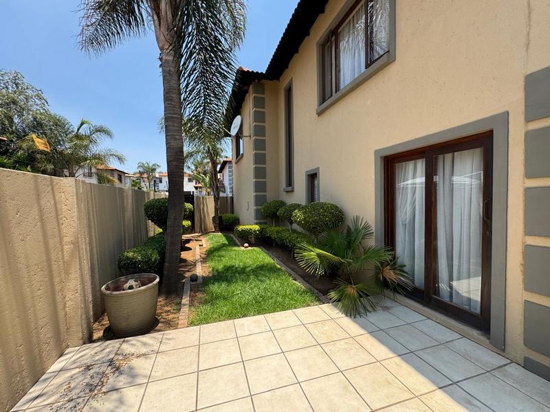 To Let 4 Bedroom Property for Rent in Bedfordview Gauteng