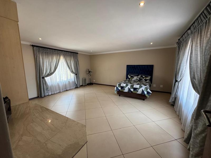 To Let 4 Bedroom Property for Rent in Bedfordview Gauteng