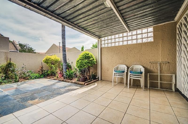 2 Bedroom Property for Sale in Dowerglen Gauteng