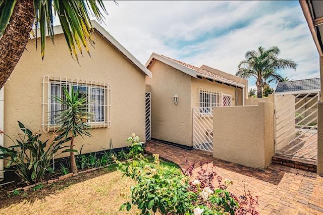 2 Bedroom Property for Sale in Dowerglen Gauteng