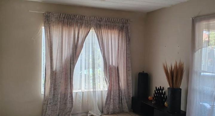 To Let 2 Bedroom Property for Rent in North Riding Gauteng