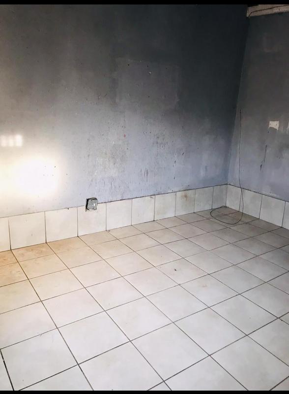 1 Bedroom Property for Sale in Bram Fischerville Gauteng