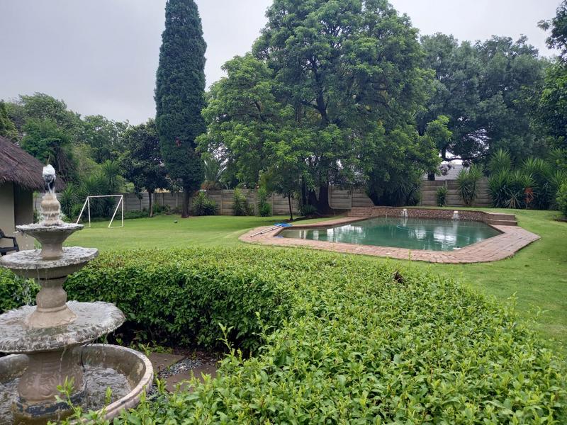 5 Bedroom Property for Sale in Lombardy East Gauteng