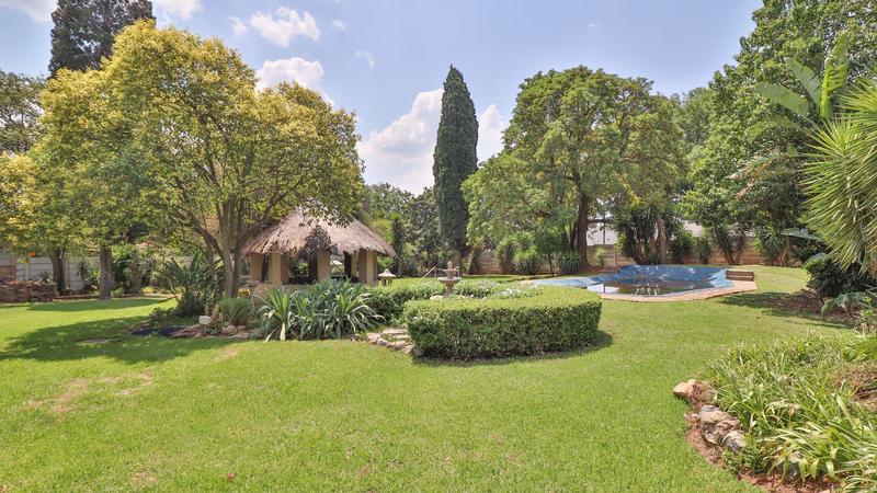 5 Bedroom Property for Sale in Lombardy East Gauteng