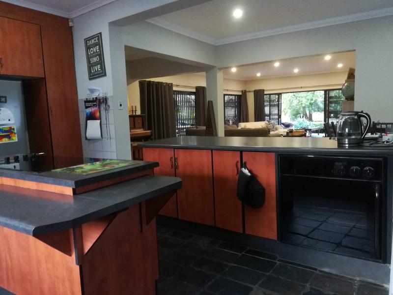 5 Bedroom Property for Sale in Lombardy East Gauteng