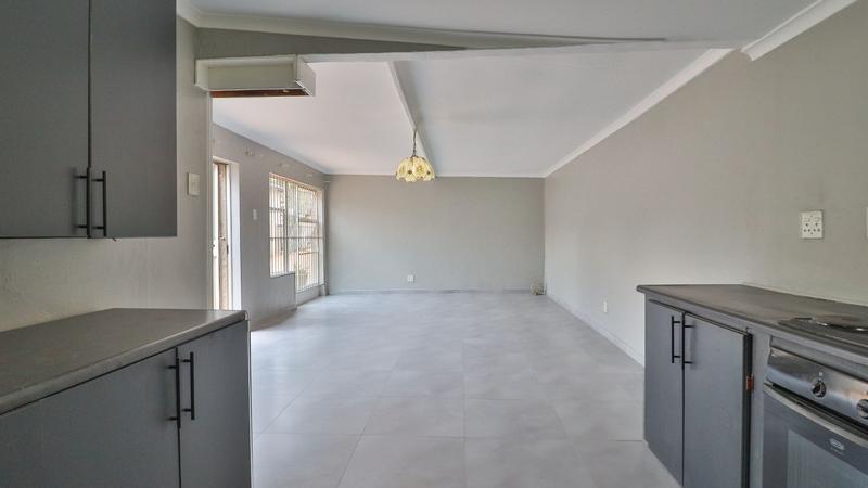 5 Bedroom Property for Sale in Lombardy East Gauteng