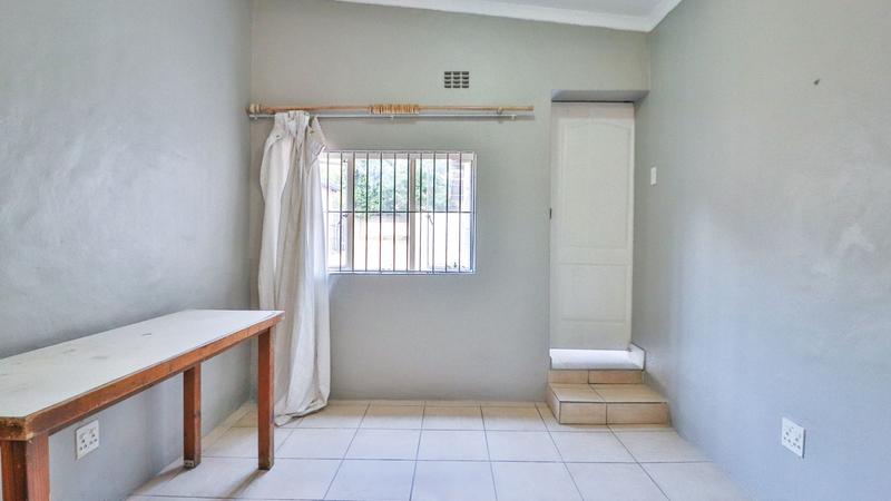 5 Bedroom Property for Sale in Lombardy East Gauteng