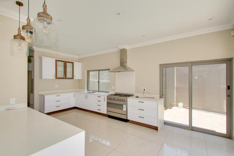 To Let 3 Bedroom Property for Rent in Bryanston Gauteng