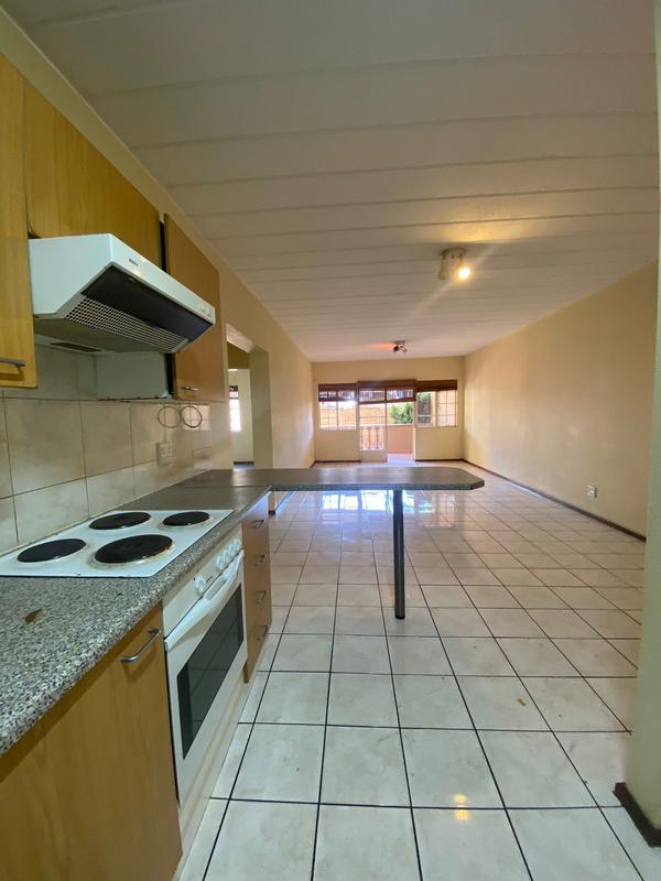 To Let 2 Bedroom Property for Rent in Vorna Valley Gauteng