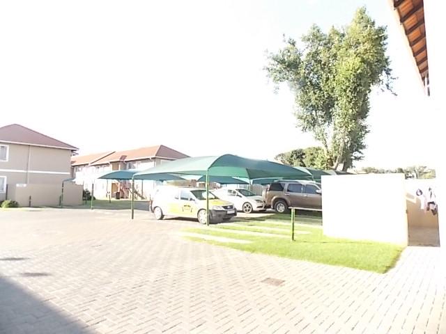 To Let 2 Bedroom Property for Rent in Comet Gauteng