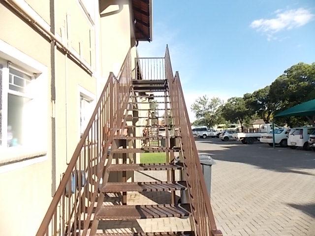 To Let 2 Bedroom Property for Rent in Comet Gauteng