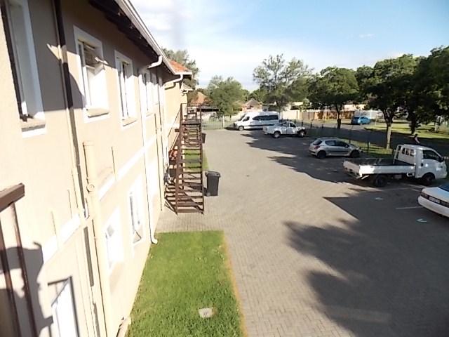 To Let 2 Bedroom Property for Rent in Comet Gauteng