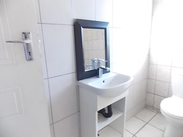 To Let 2 Bedroom Property for Rent in Comet Gauteng