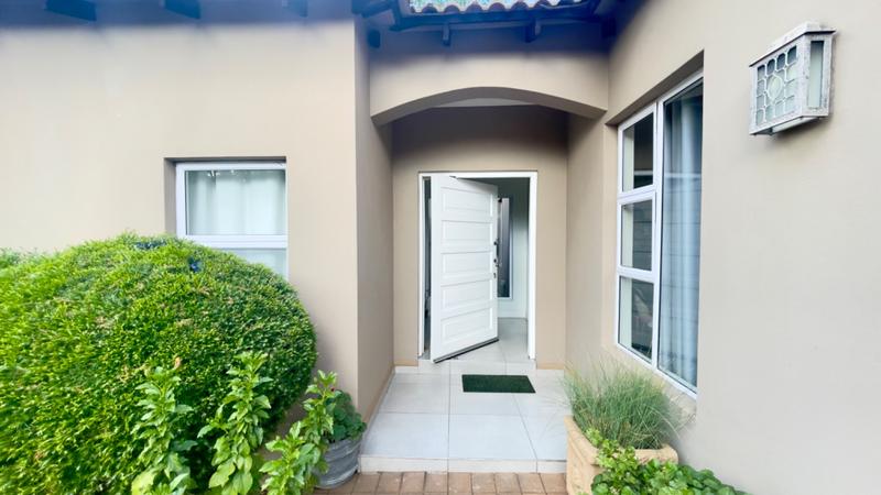 3 Bedroom Property for Sale in Cedar Lakes Gauteng