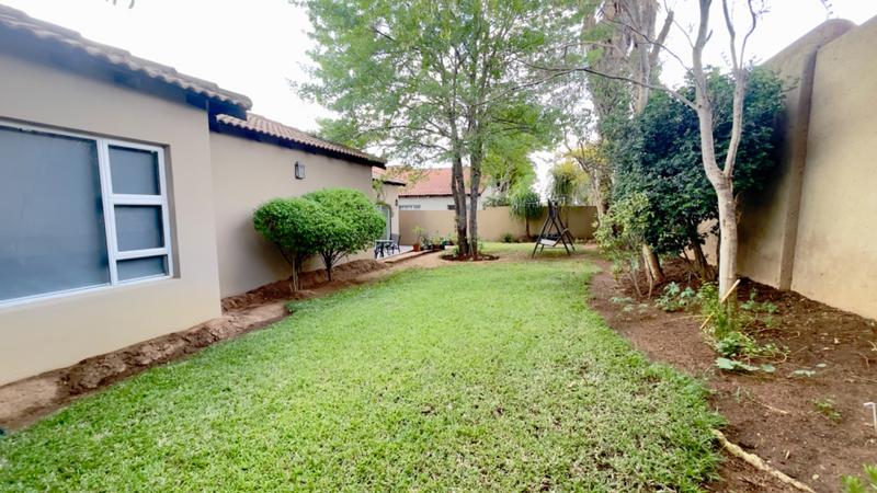 3 Bedroom Property for Sale in Cedar Lakes Gauteng