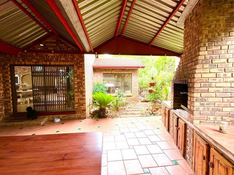 3 Bedroom Property for Sale in Wonderboom Gauteng