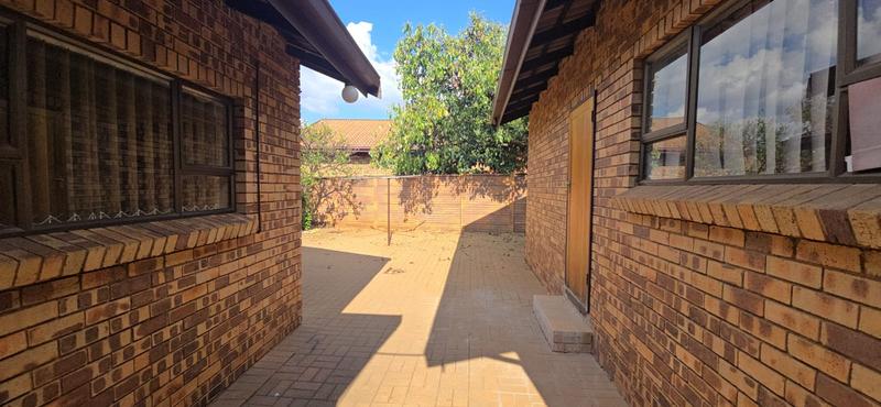 3 Bedroom Property for Sale in Wonderboom Gauteng