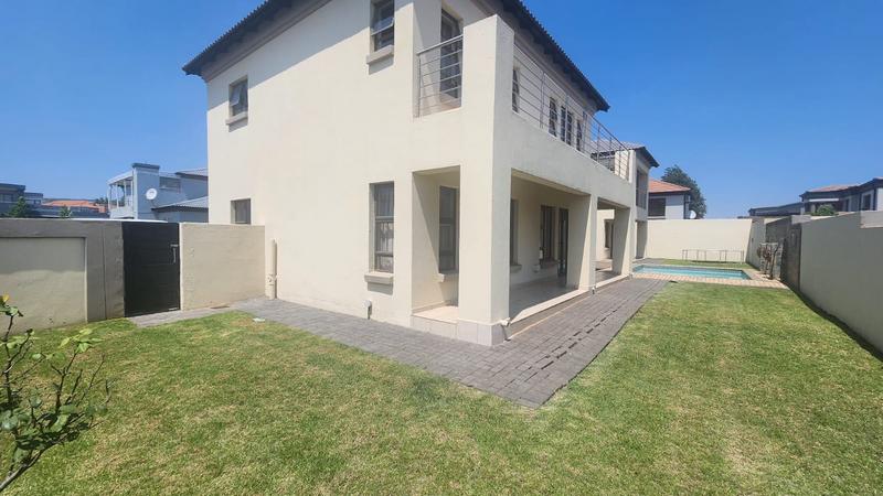 4 Bedroom Property for Sale in Zambezi Country Estate Gauteng