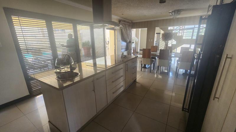 4 Bedroom Property for Sale in Zambezi Country Estate Gauteng