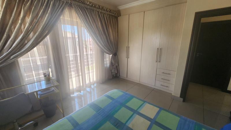 4 Bedroom Property for Sale in Zambezi Country Estate Gauteng