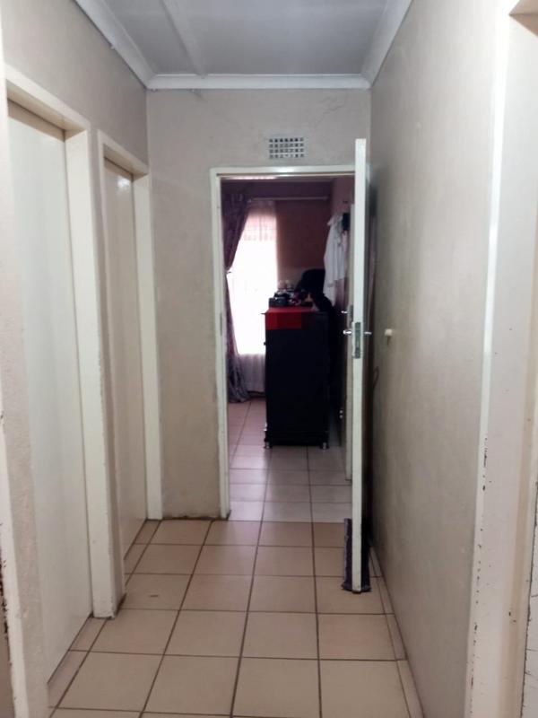 2 Bedroom Property for Sale in A P Khumalo Gauteng