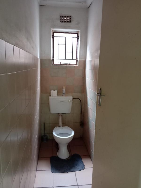 2 Bedroom Property for Sale in A P Khumalo Gauteng