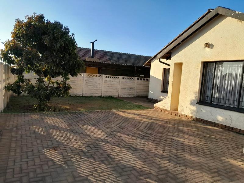 3 Bedroom Property for Sale in Kagiso Gauteng