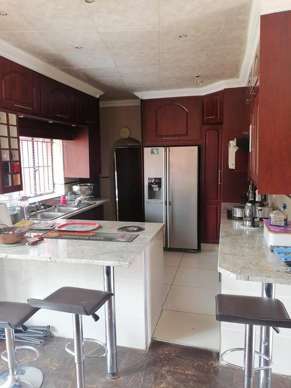 3 Bedroom Property for Sale in Lindhaven Gauteng