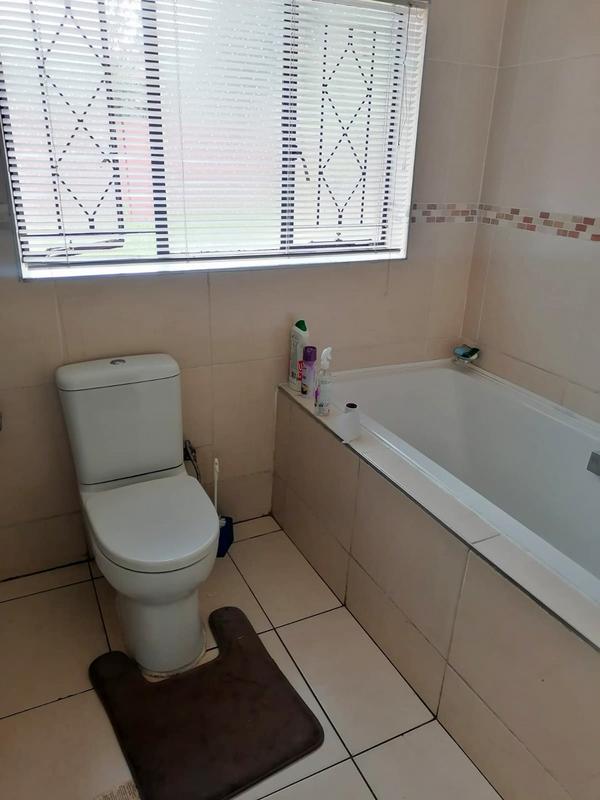 3 Bedroom Property for Sale in Lindhaven Gauteng