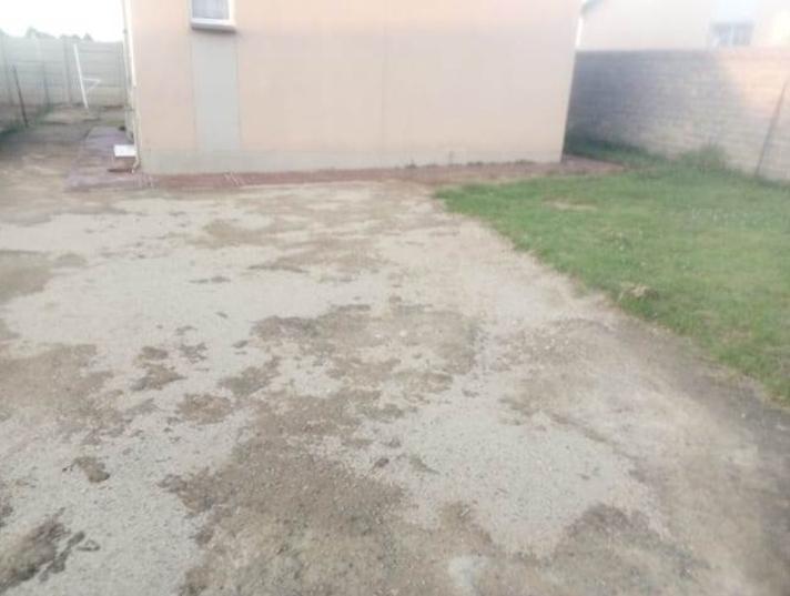 To Let 2 Bedroom Property for Rent in Walkerville Gauteng