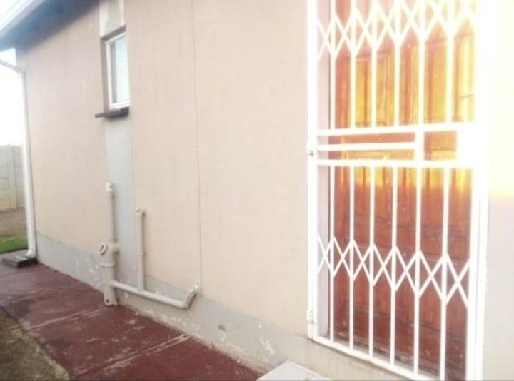 To Let 2 Bedroom Property for Rent in Walkerville Gauteng