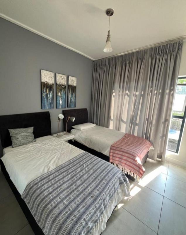 To Let 2 Bedroom Property for Rent in Waterfall Gauteng