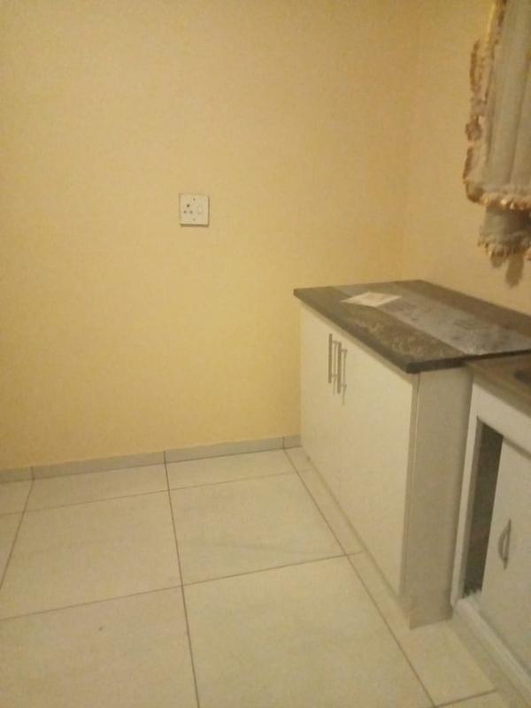 To Let 3 Bedroom Property for Rent in Vosloorus Gauteng