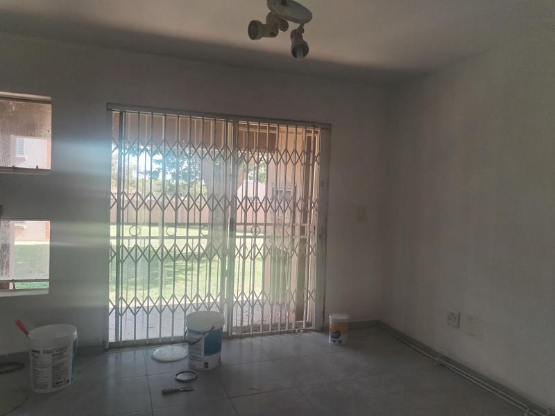 To Let 2 Bedroom Property for Rent in Willowbrook Gauteng