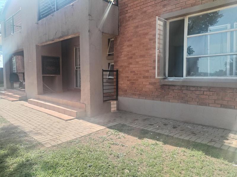 To Let 2 Bedroom Property for Rent in Willowbrook Gauteng