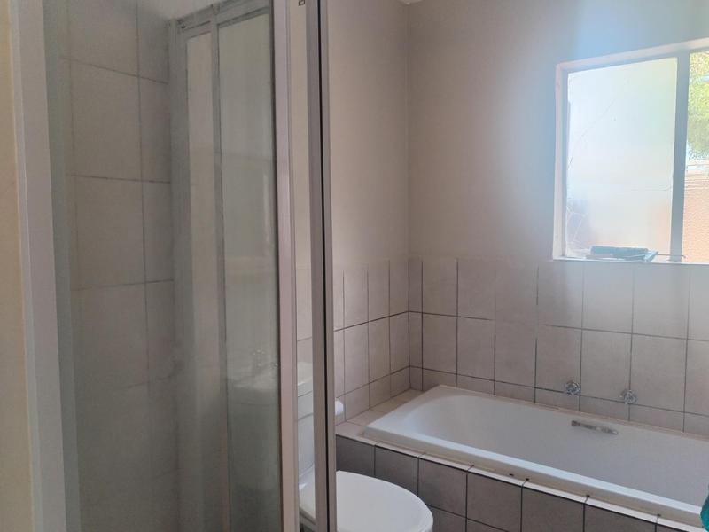 To Let 2 Bedroom Property for Rent in Willowbrook Gauteng