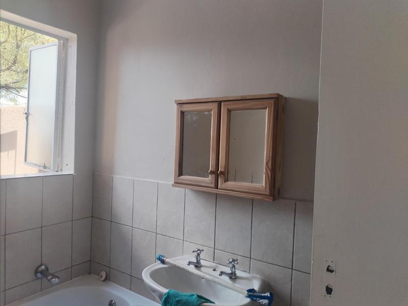 To Let 2 Bedroom Property for Rent in Willowbrook Gauteng