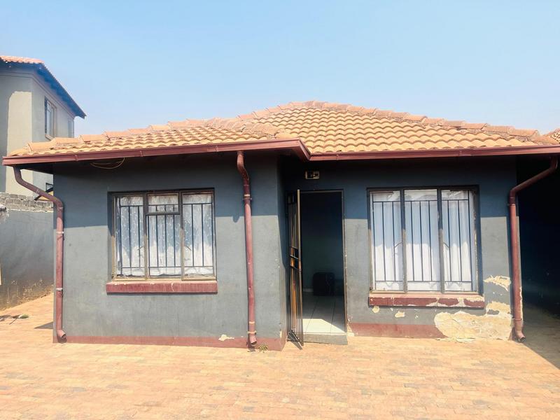 7 Bedroom Property for Sale in Cosmo City Gauteng