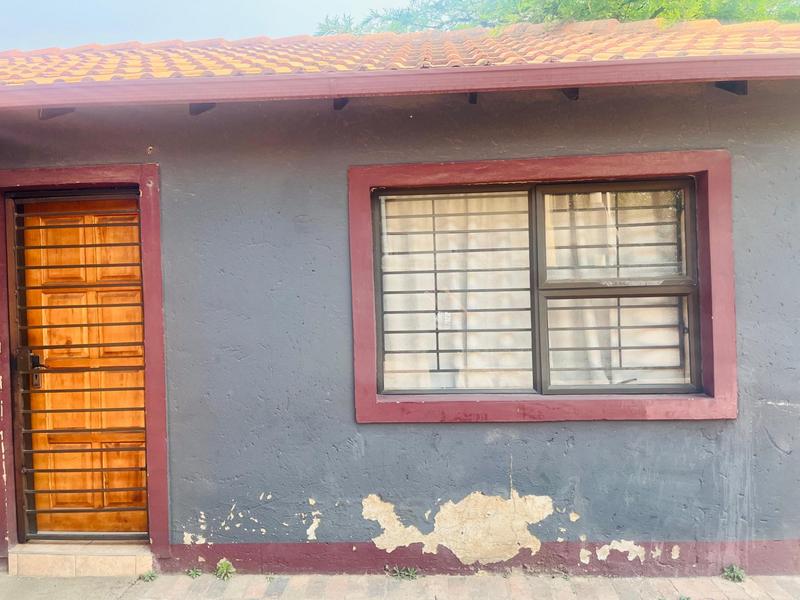 7 Bedroom Property for Sale in Cosmo City Gauteng