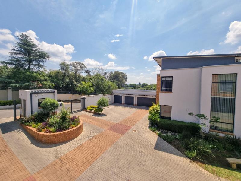 To Let 2 Bedroom Property for Rent in Waterkloof A H Gauteng