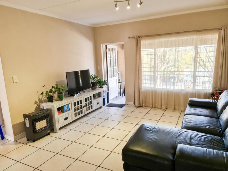 2 Bedroom Property for Sale in Sunninghill Gauteng