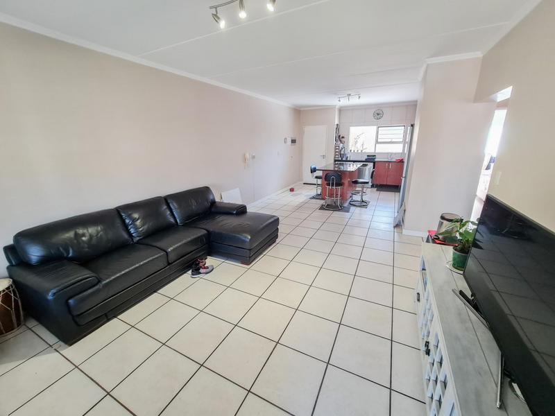 2 Bedroom Property for Sale in Sunninghill Gauteng