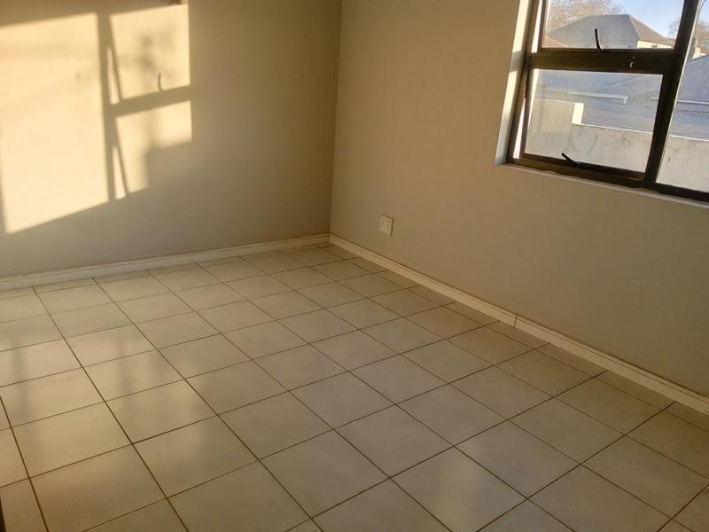 To Let 1 Bedroom Property for Rent in Kensington Gauteng