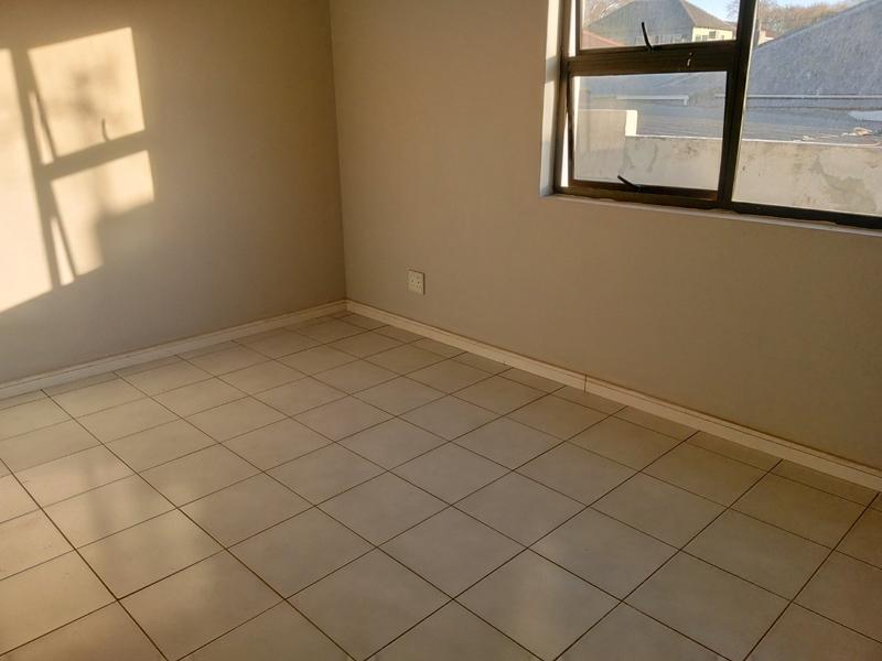 To Let 1 Bedroom Property for Rent in Kensington Gauteng