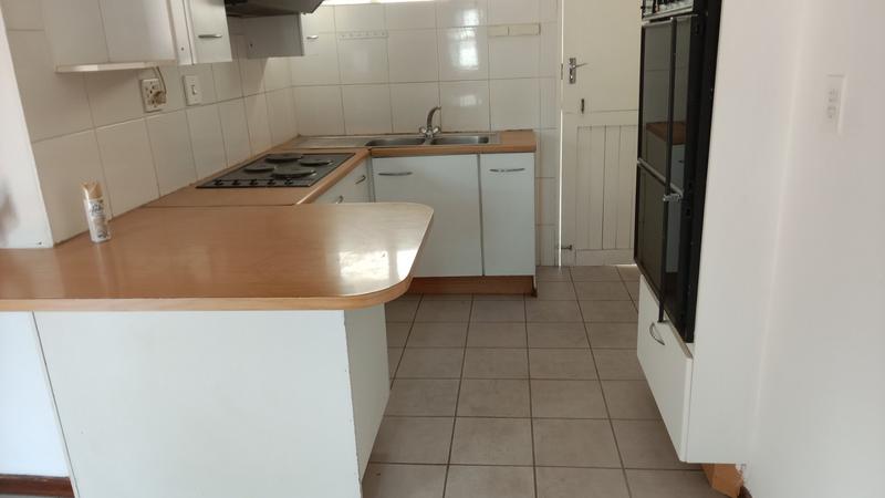 To Let 1 Bedroom Property for Rent in Observatory Gauteng